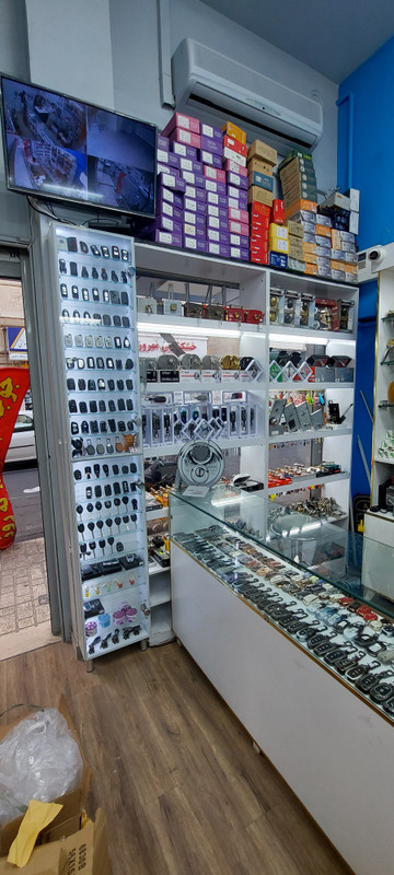دکور فروشگاه کلیدسازی