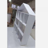 کتابخانه کودک طرح کلبه | استند عروسک و کتاب MDF